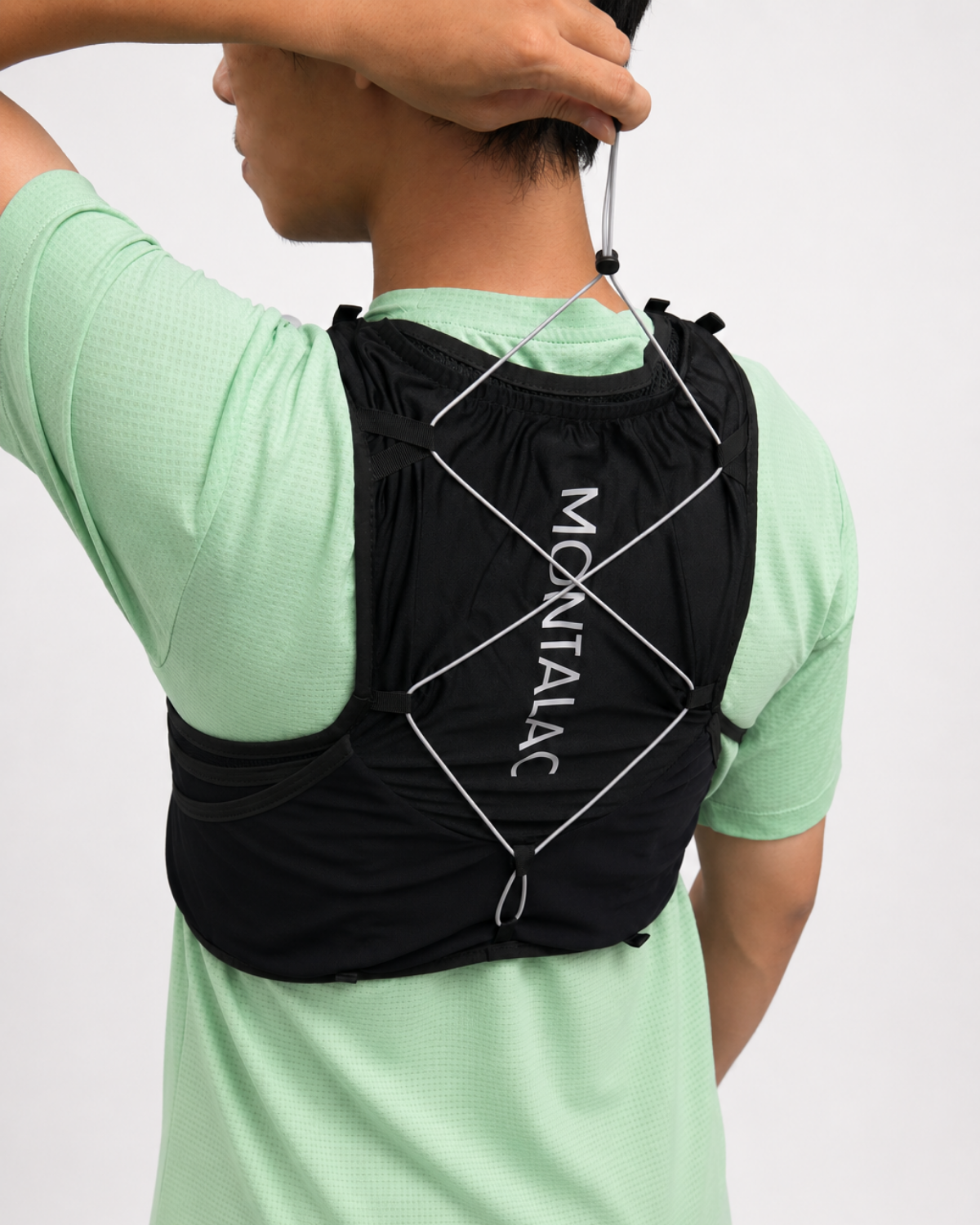 Gilet de trail avec rangements pratiques pour nutrition et effets personnels